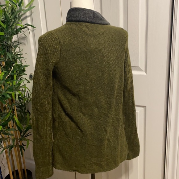 A&F super cozy cardigan - size xs (lots of stretch - could fit s/m) - Picture 4 of 6